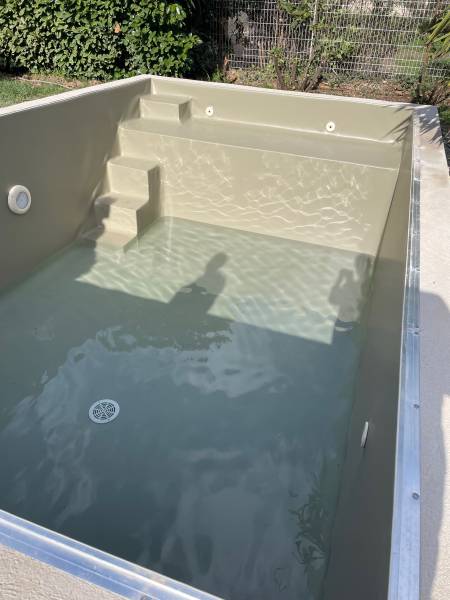 pvc armé vert olive à Eygalieres