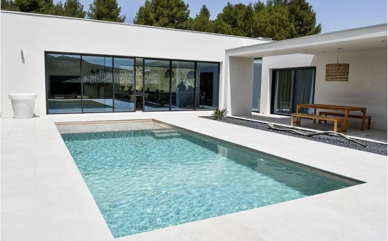 PVC ARMÉ AIX EN PROVENCE