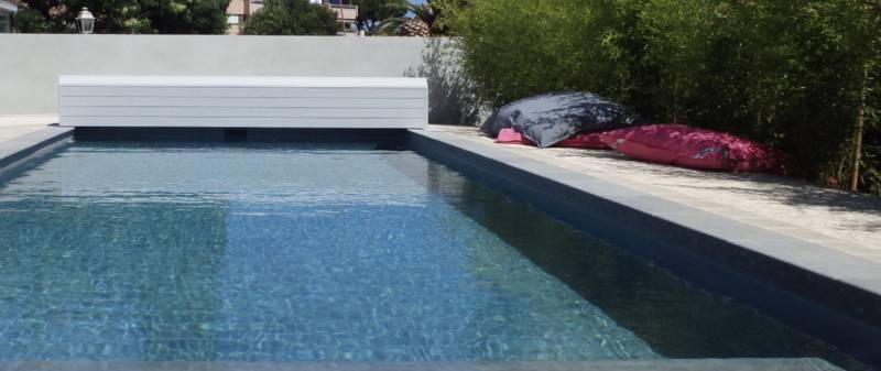 Remplacement et modernisation de volet roulant hors-sol  pour piscine à Carry-le-Rouet